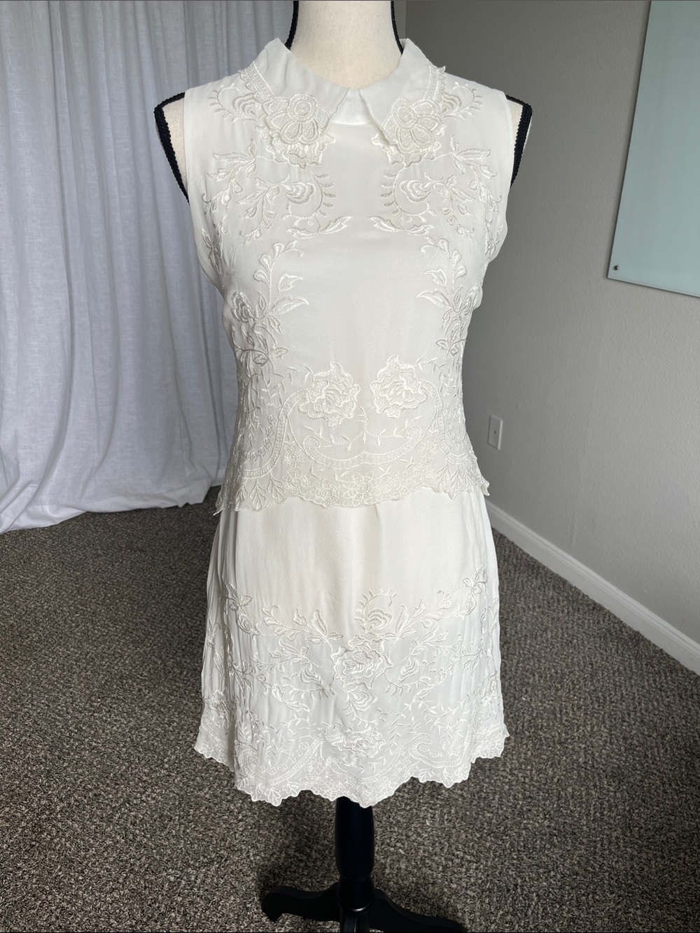 Ivory Embroidered Silk Dress Sheer Overlay Lined Vintage Style XS Small